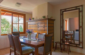 APARTAMENTO COMPLETO NO CENTRO DE GRAMADO - Localização Perfeita!